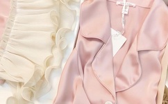 老师迈开腿让尝尝草莓作文